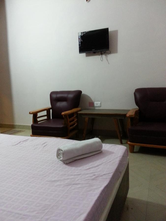 Hotel Sanchita Palace Forbesganj Экстерьер фото